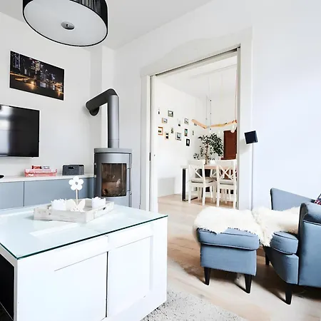 Hébergement de vacances Einzigartige Tischlerwohnung Oldenbourg